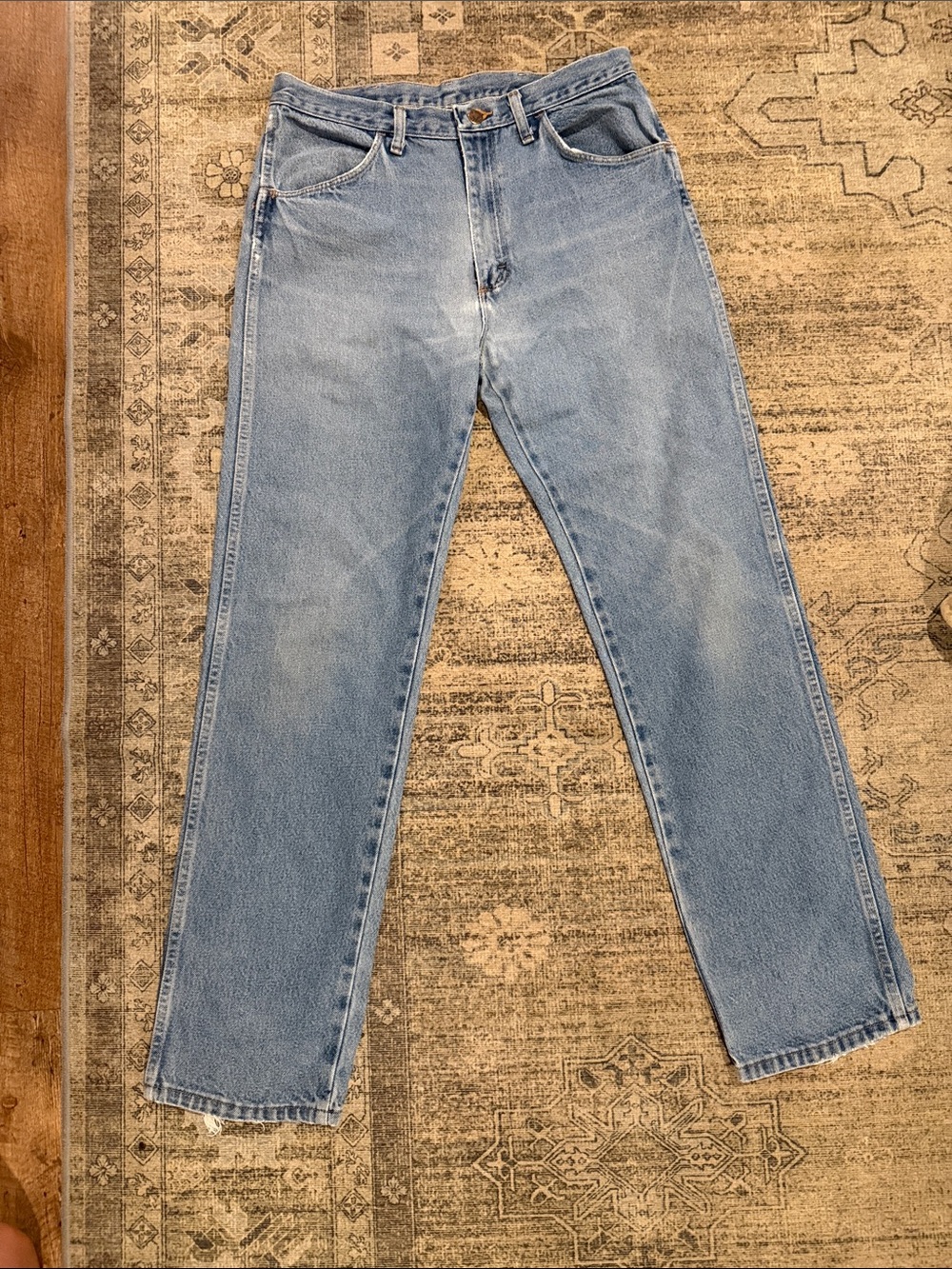 Rustler Light Wash Men's Straight-Leg Jeans